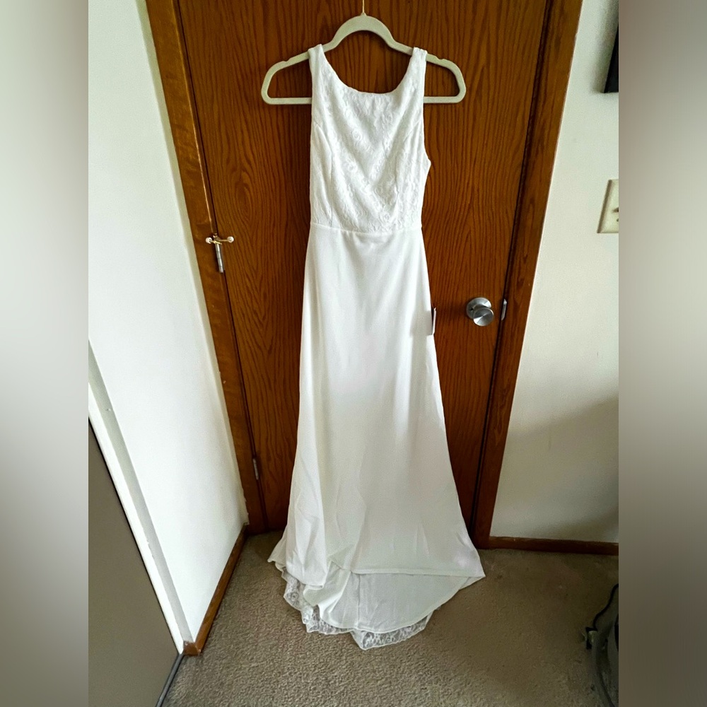 Lulus boat neck lace wedding dress, white (shell), size small (fits like XS)